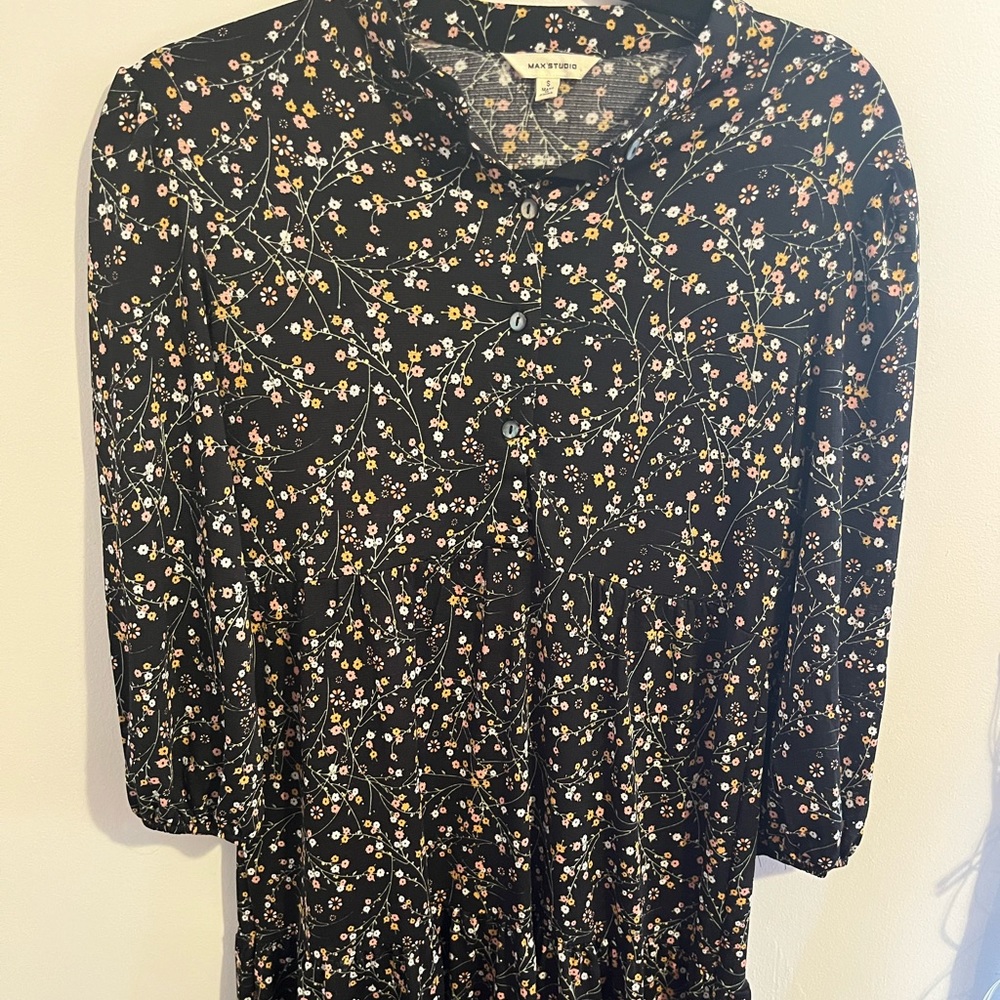 Super cute maxi long sleeve midi- maxi floral dress